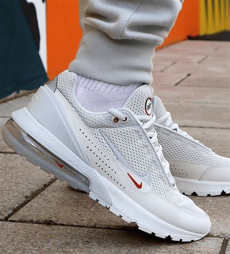 nike air max pulse size.